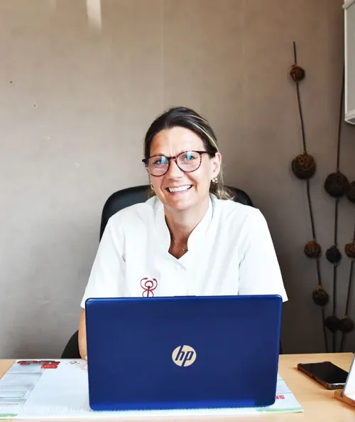 Capture du site Laure Prévot Étiopathe